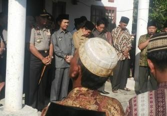 Prosesi pemakaman korban bentrok Kumun-Sungaipenuh Junaidi